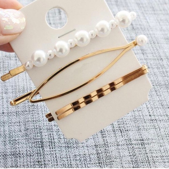 Minimalist Hair Clips - Picture 1 of 1